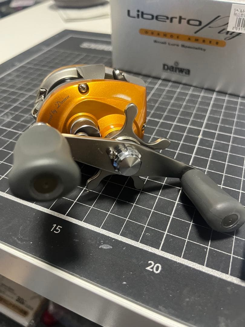 極上美品　リベルトピクシー　オレンジアンバー