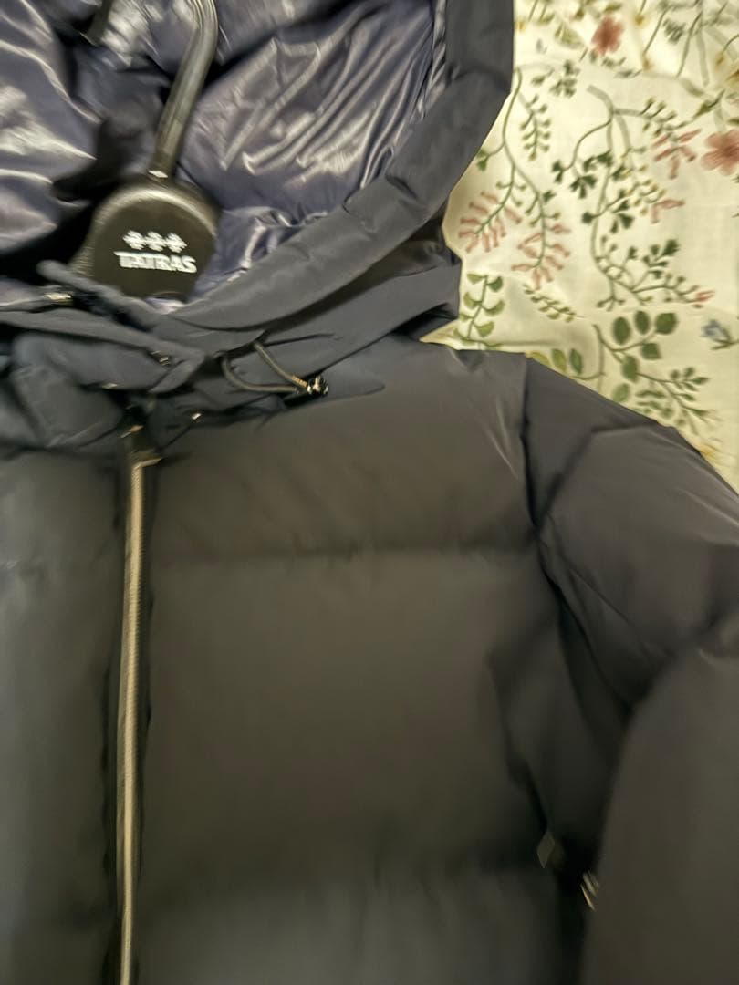 本日限定TATRAS タトラス アザラ 1回のみ使用サイズ2ハンガー付