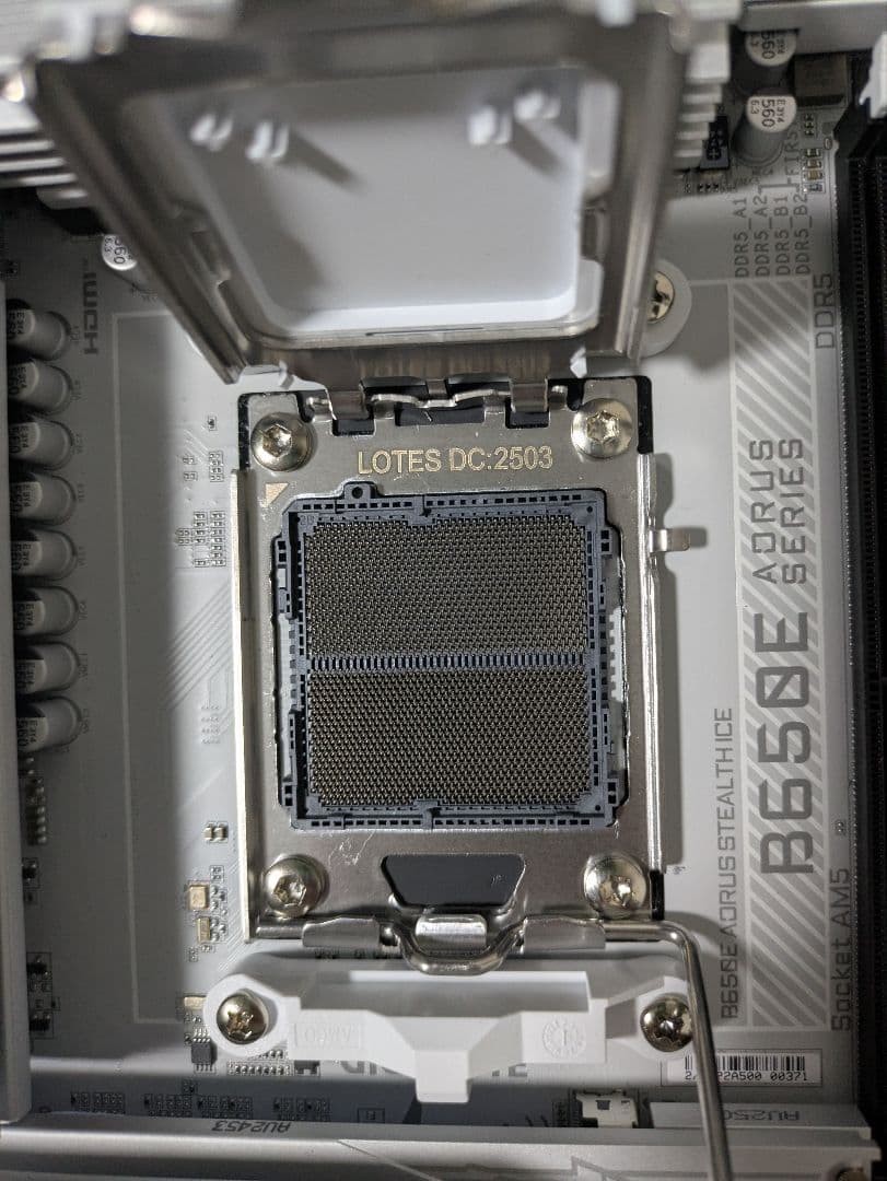 マザーボード GIGABYTE B650E AORUS STEALTH ICE