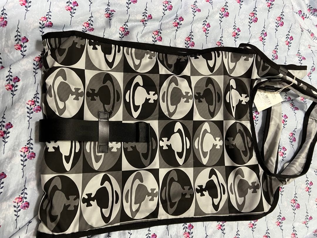 ビビアンウエストウッド　ロールバッグ　タグ付き