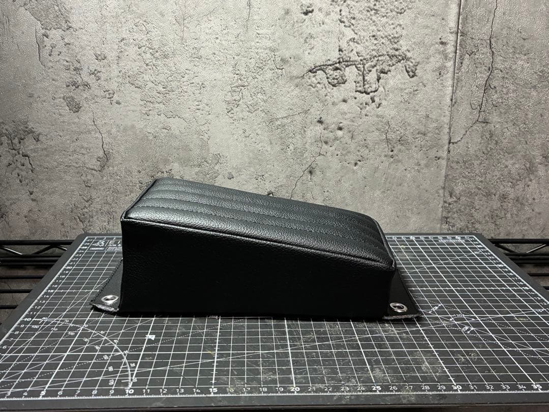 76 ピリオンパッド ピリオンシート ベイツ　ハーレー　トライアンフ　チョッパー