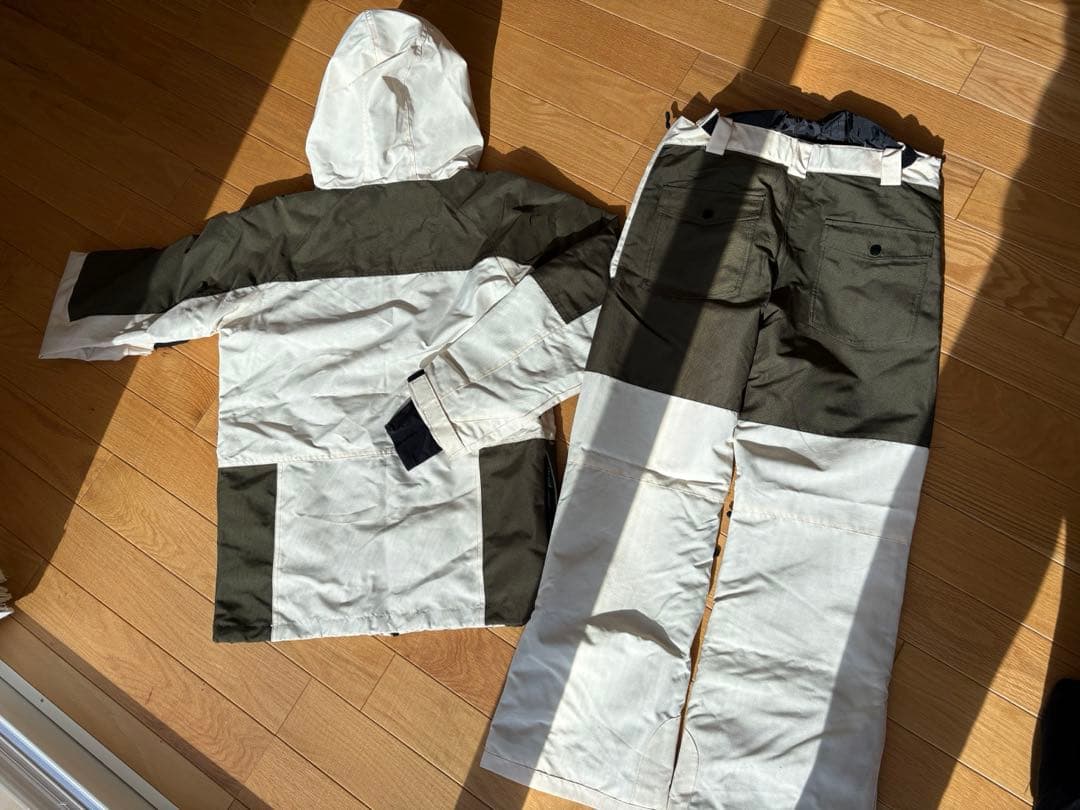 スノーボードウェア ホワイト/カーキ