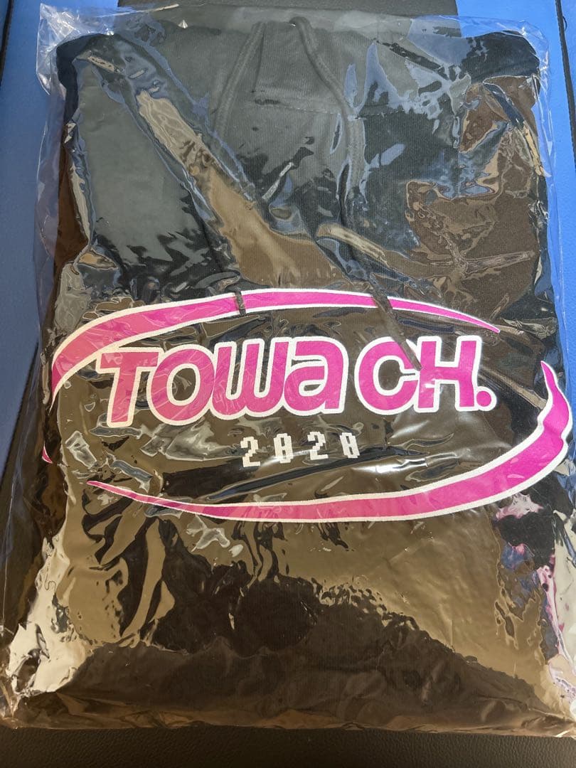 ホロライブ 常闇トワ ウィンターストリート パーカー