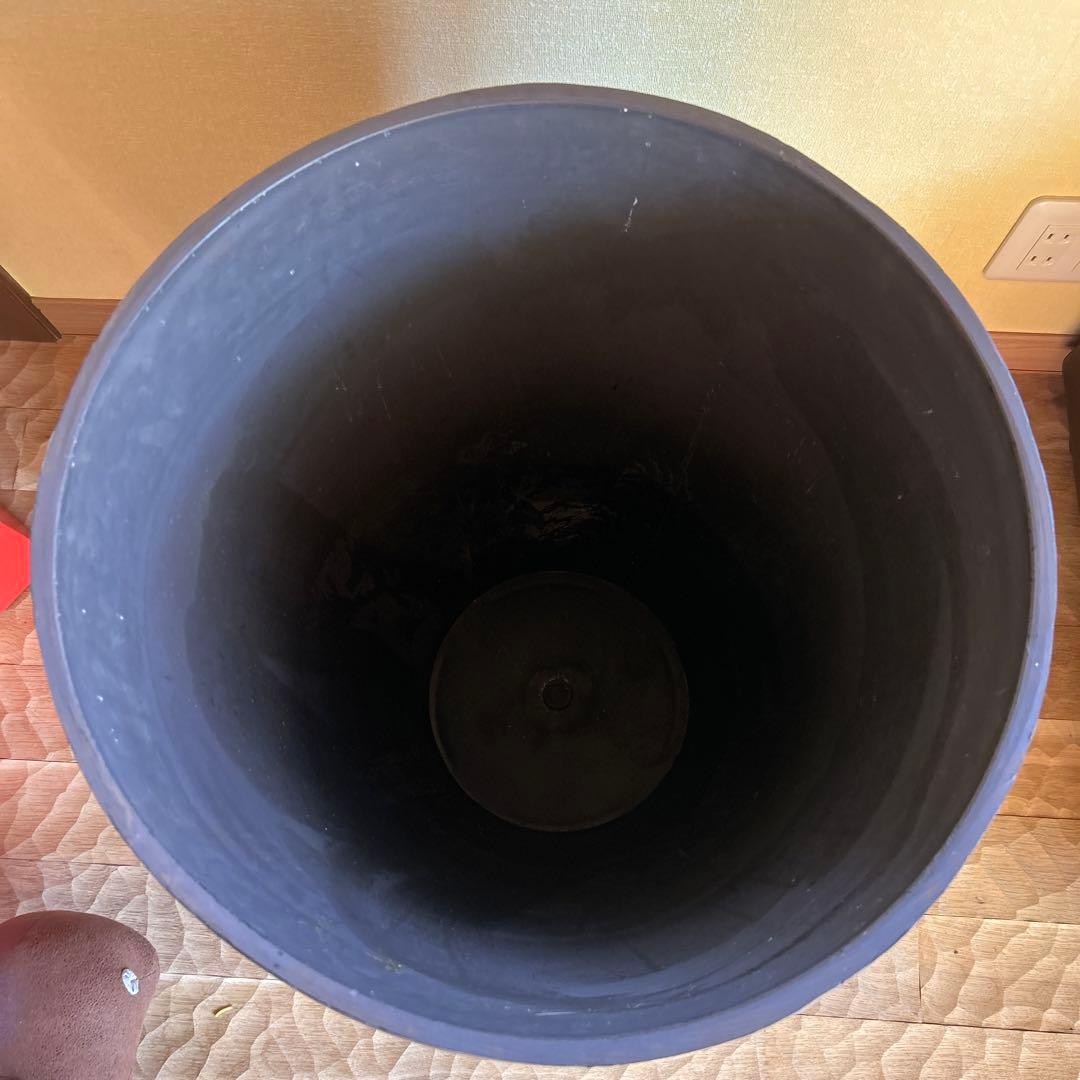 超大型　プランターポット　観葉植物鉢　ヤマト運輸頼める便にて発送　送料込