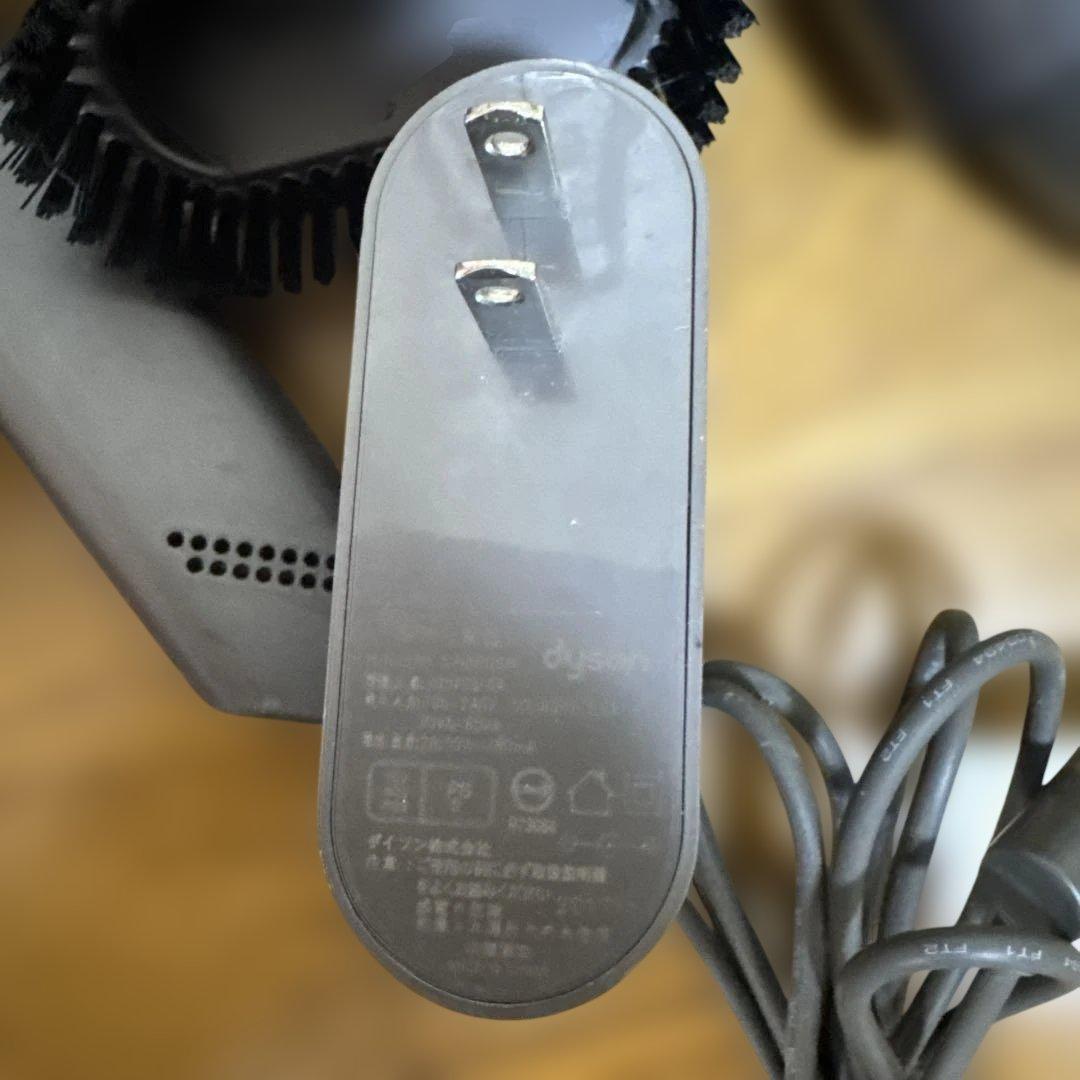 【動作品】Dyson V7 trigger ダイソン　『中古美品』