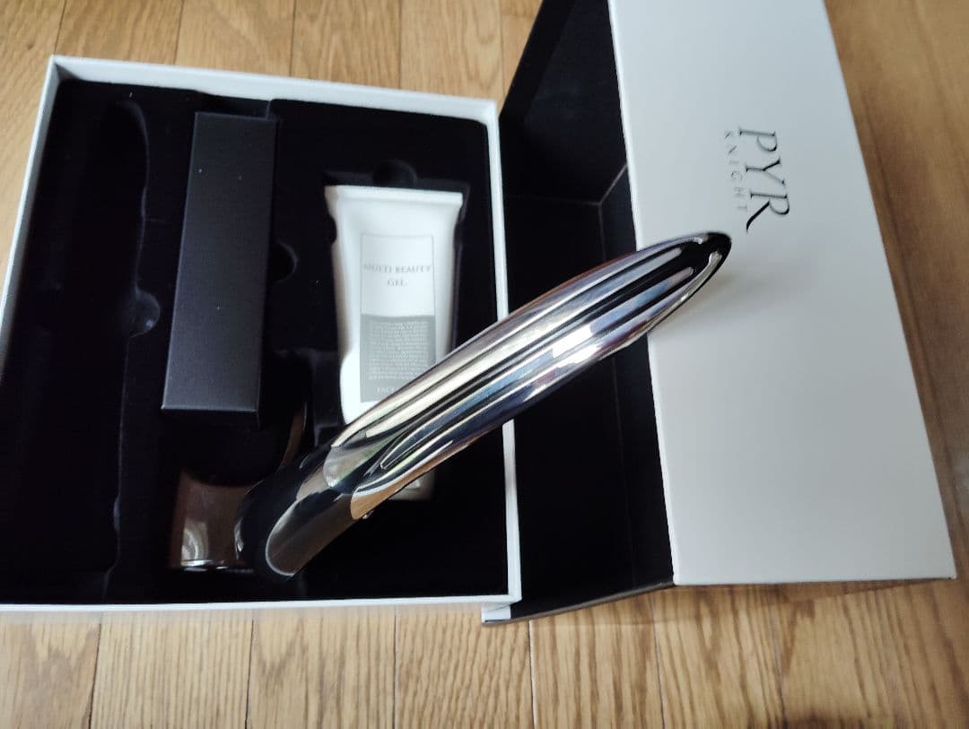 PYR KNIGT パイラナイト