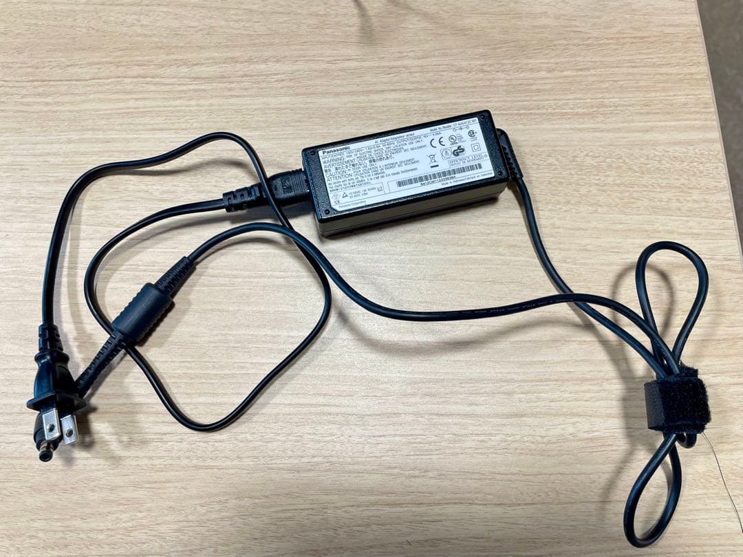 Panasonic Let's note シルバー