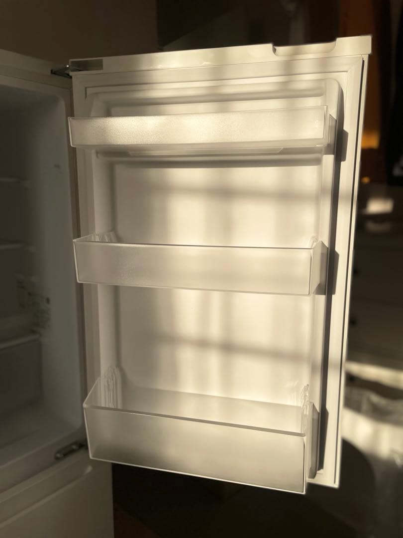 Panasonic 冷蔵庫 180Lホワイト　右開き単身 一人暮らし