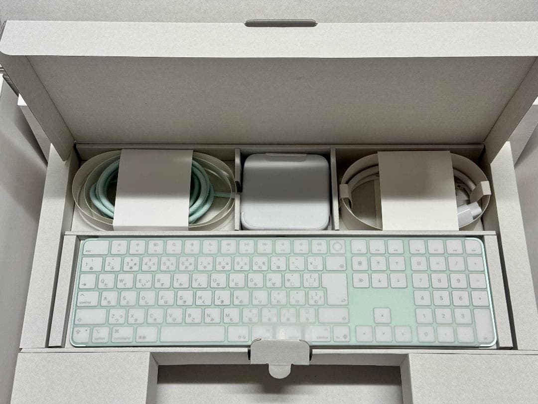 H*I様 iMac 2024 グリーン M4/32GB/2TB Trackpad