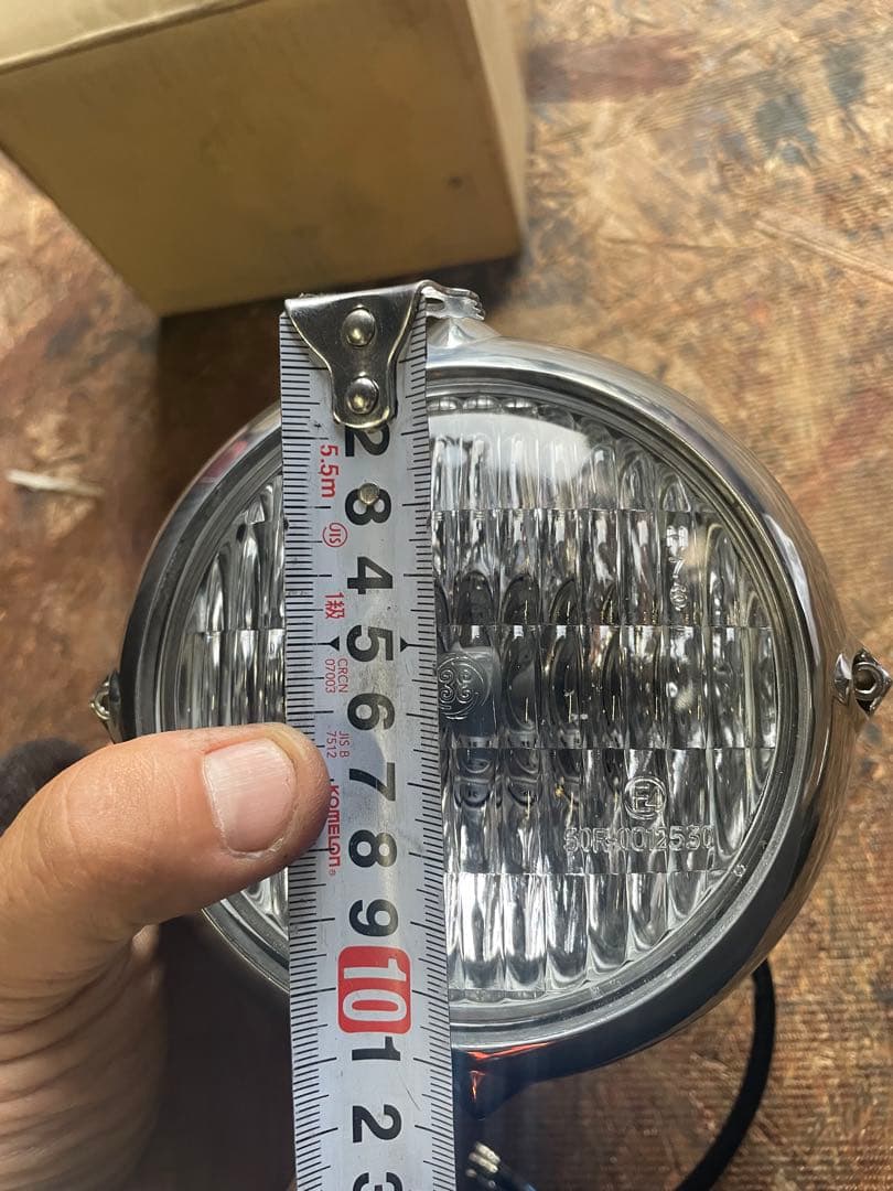 ハーレー、SRチョッパー用・ビンテージレプリカ・4インチ・ヘッドライト未使用品