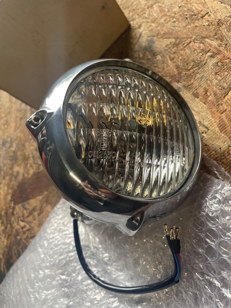 ハーレー、SRチョッパー用・ビンテージレプリカ・4インチ・ヘッドライト未使用品