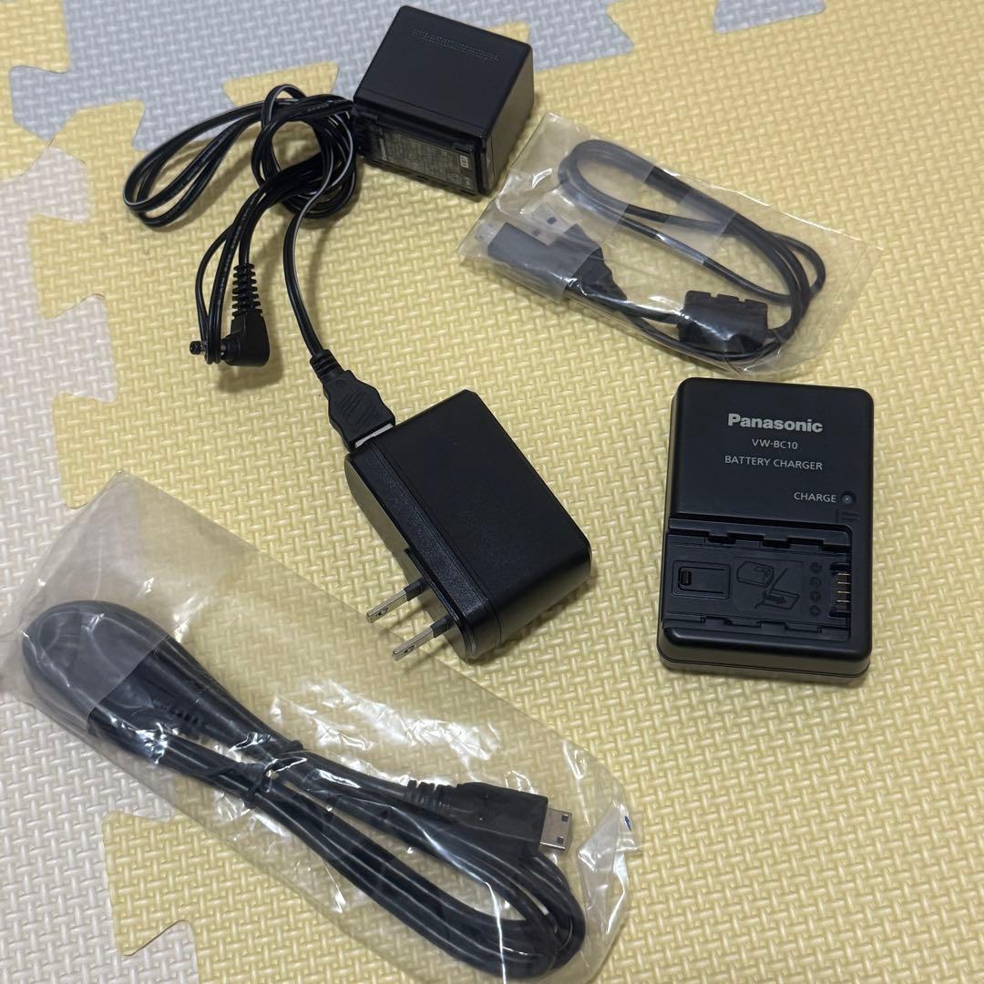 Panasonic HC-W590M パナソニック　ピンク