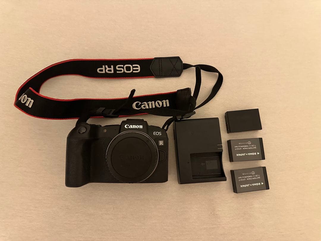 Canon EOS RP ミラーレス一眼 本体 バッテリー3個付き