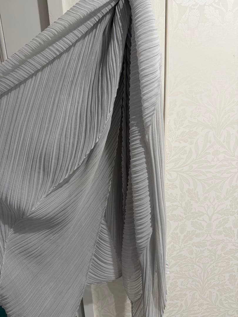 プリーツプリーズ　ストール