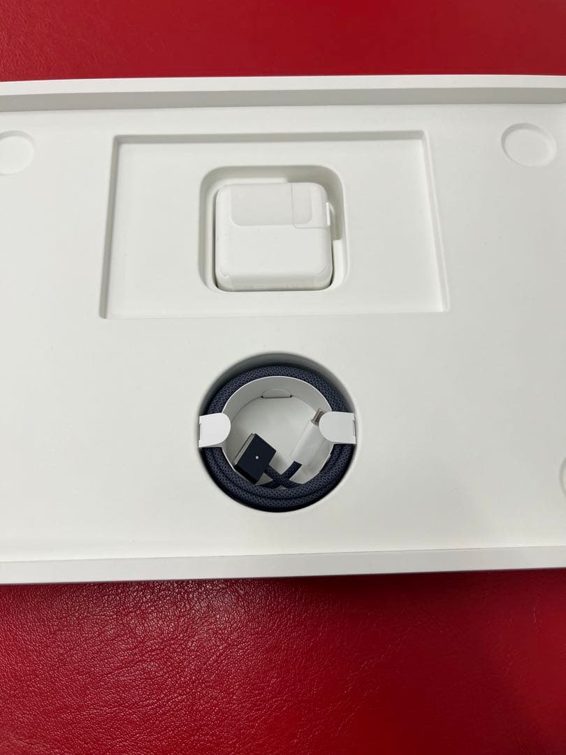 M2チップ搭載13インチ MacBook Air ミッドナイト