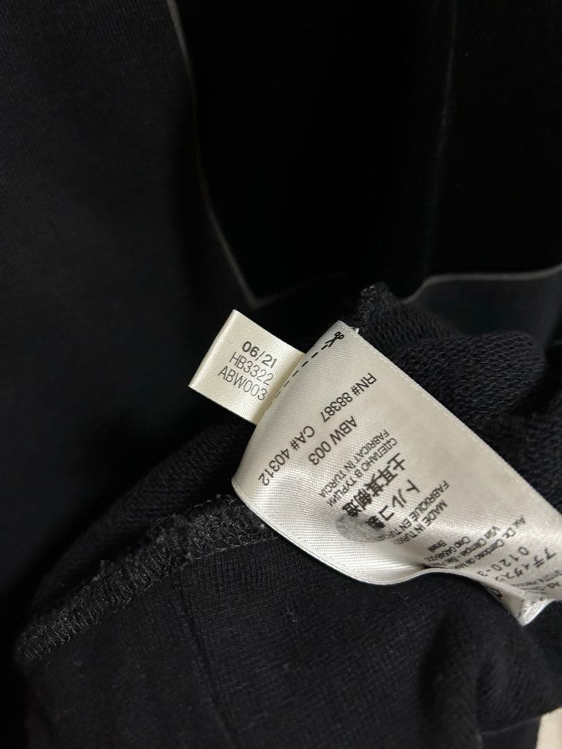 Y-3 スクエアラベルロゴ プルオーバー スウェットパーカー HB3322