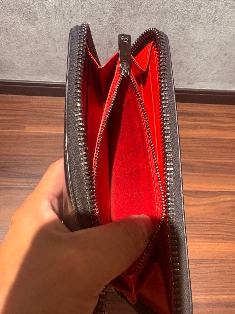 Christian Louboutin 長財布 黒