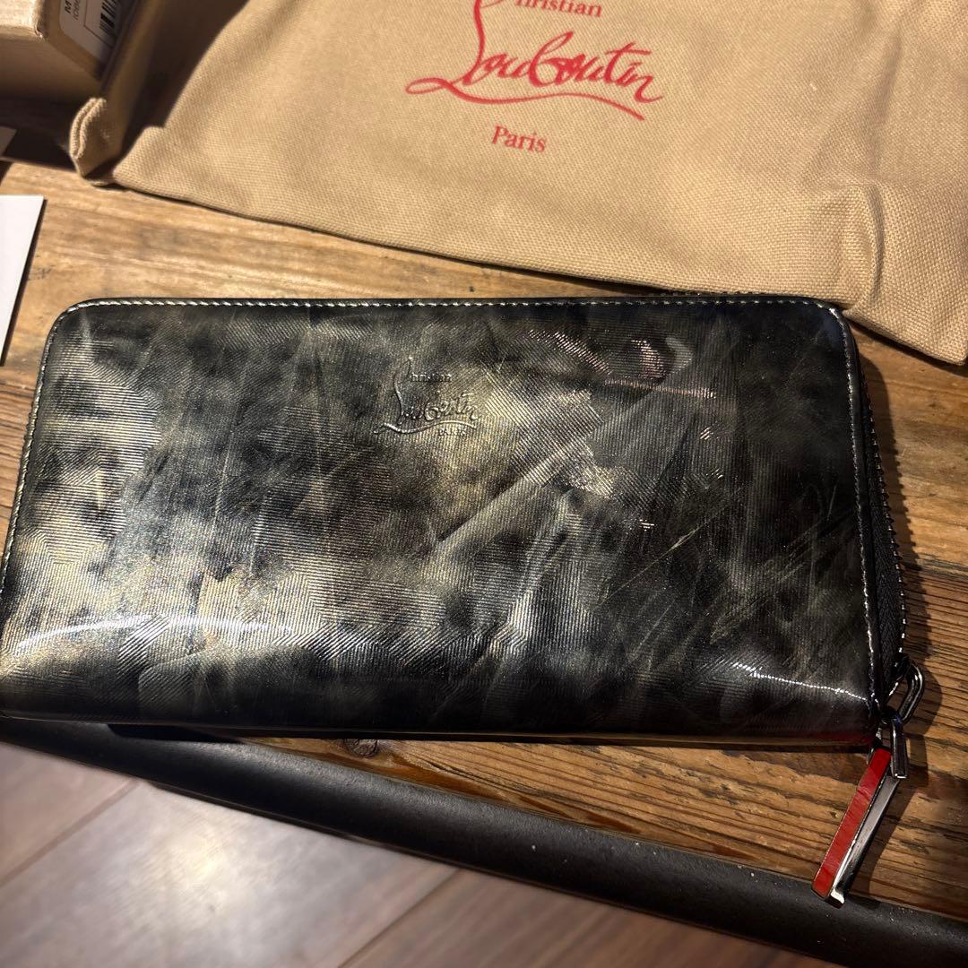 Christian Louboutin 長財布 黒