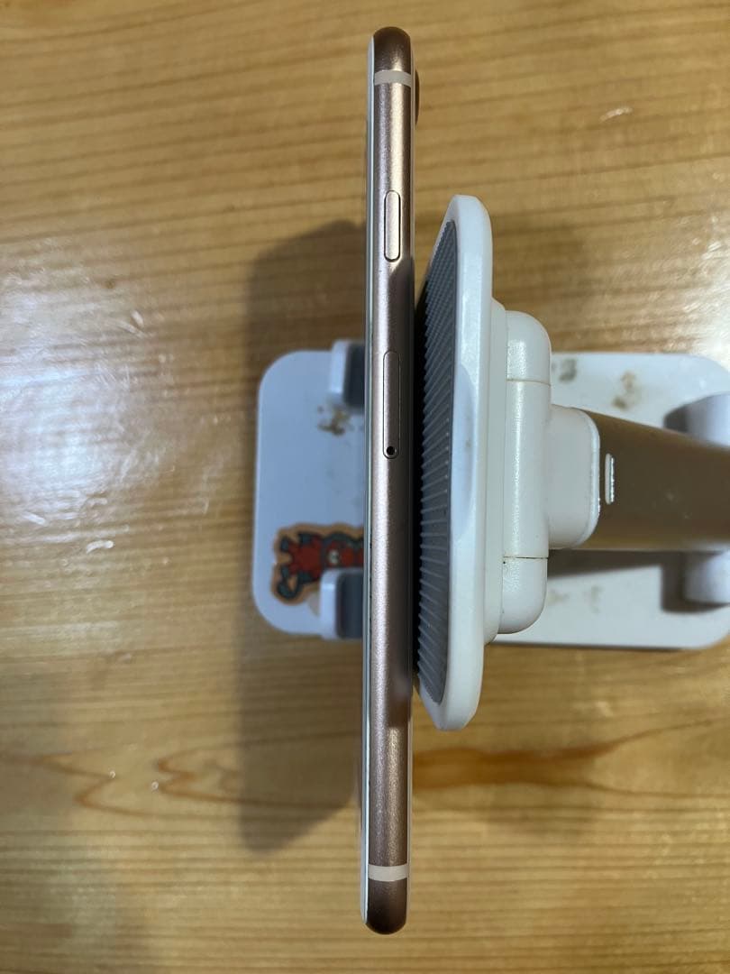 【超美品】iPhone8 ゴールド simフリー 64GB バッテリー100%