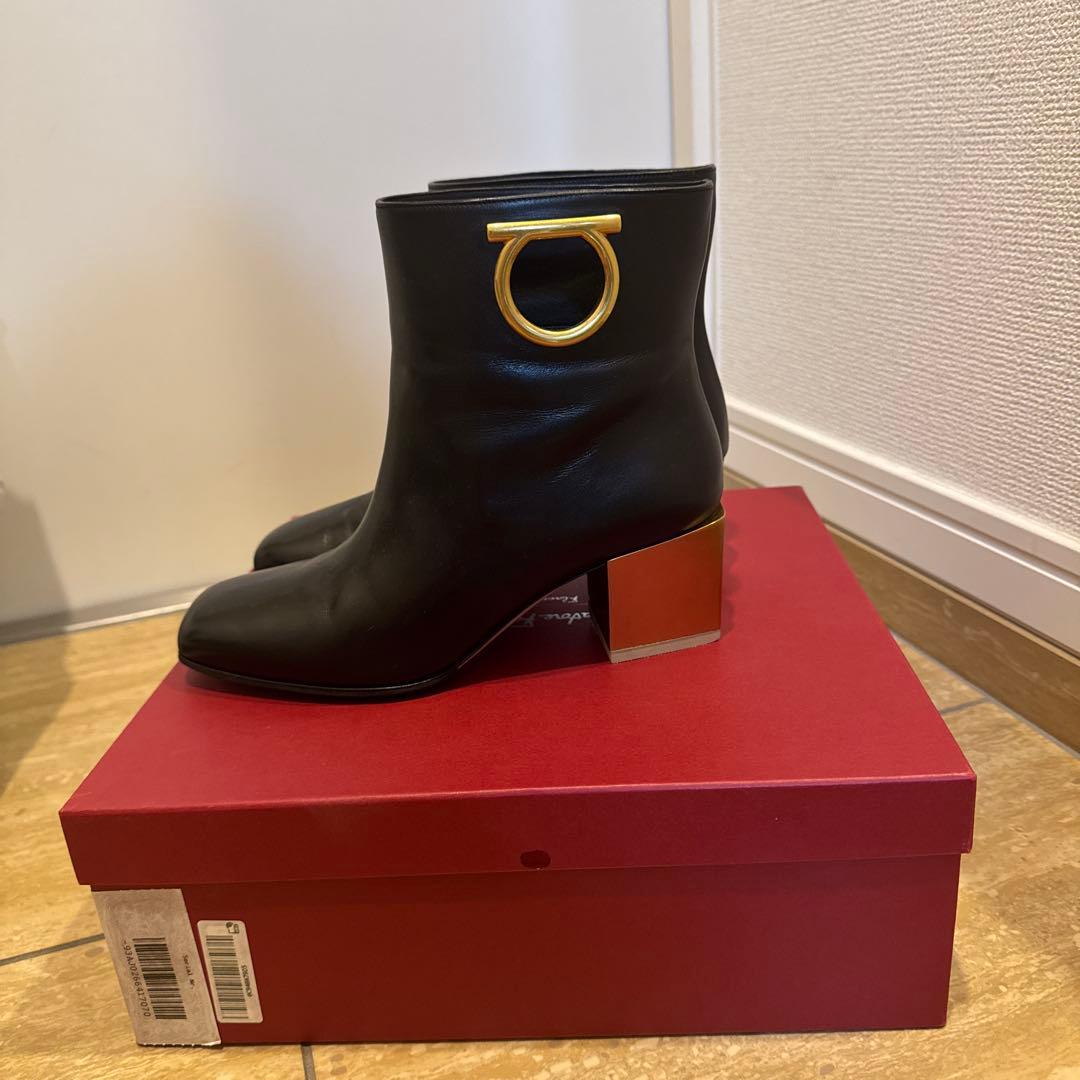 Salvatore Ferragamo ALBIANO ブーツ 5cmヒール