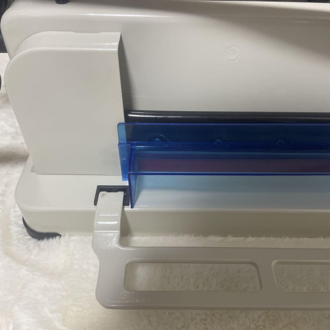 ダイシン商業　業務用　ペーパーカッター DS-858A4 17kg 裁断機