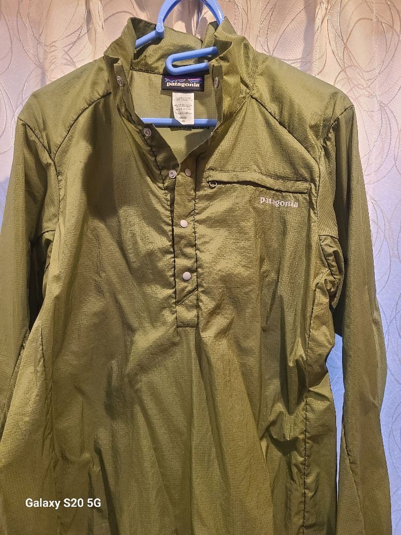 未使用　patagonia メンズ ナイロンジャケット XS オリーブグリーン