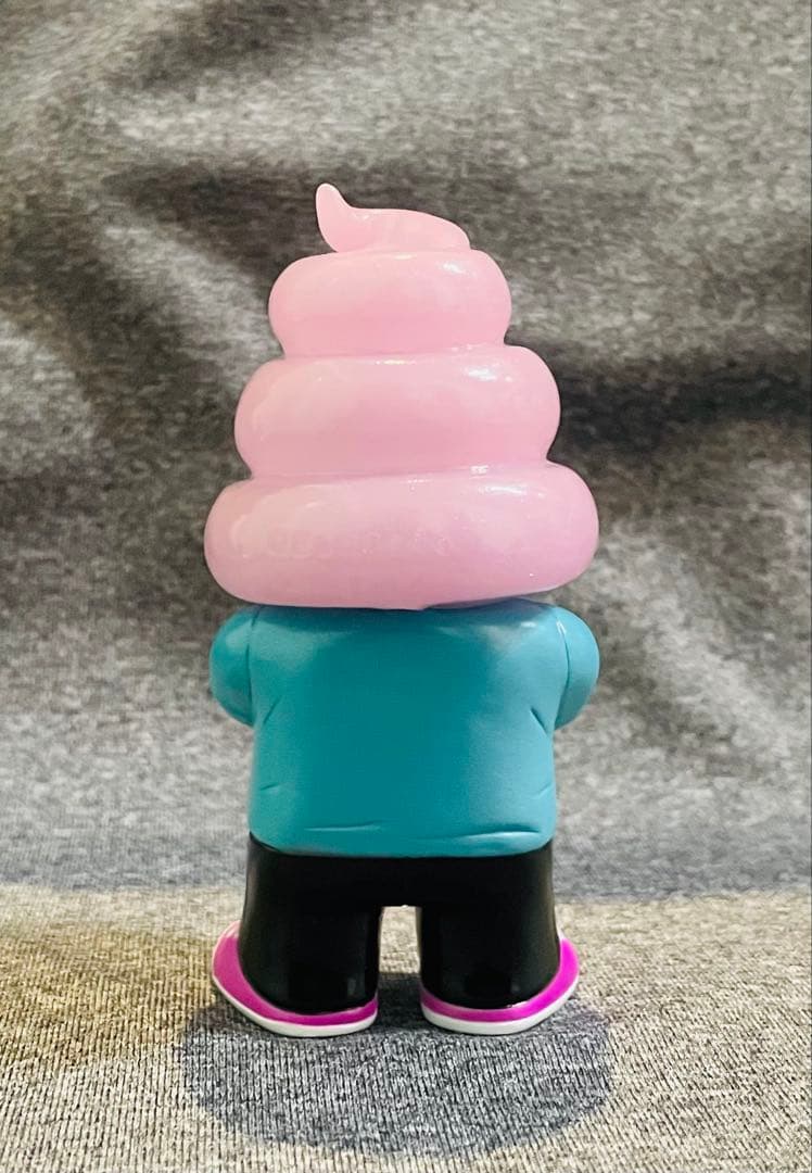 REALHEAD ゴッコ堂 コウンコツ野郎　畜光　　　 ソフビ