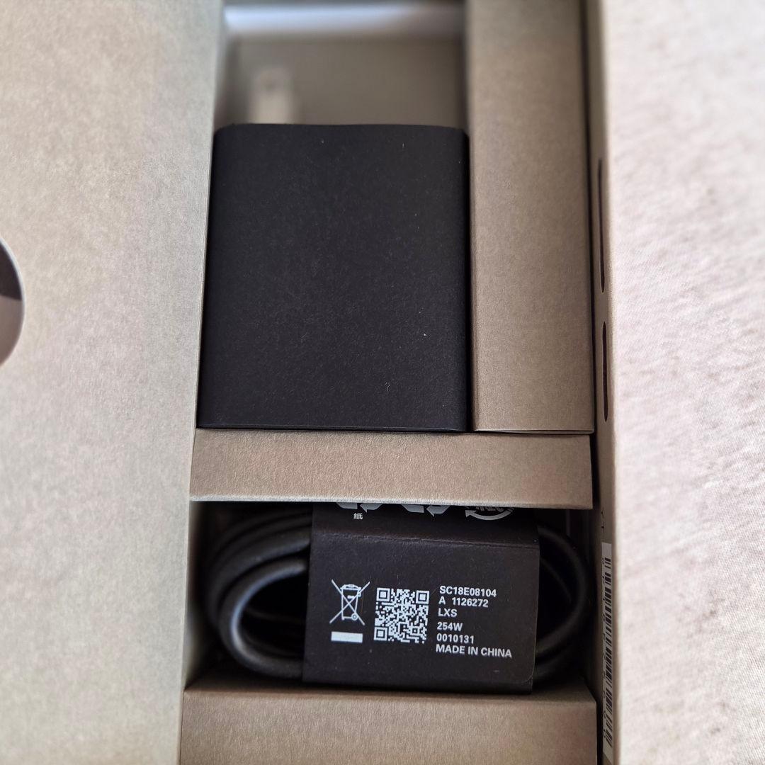 arrows Alpha ブラック 本体 充電器付き