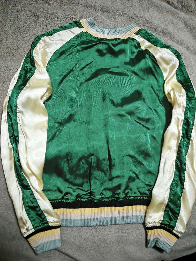 SOULIVE 日本製 未使用近い 美品 本 スカジャン 虎サテン unisex