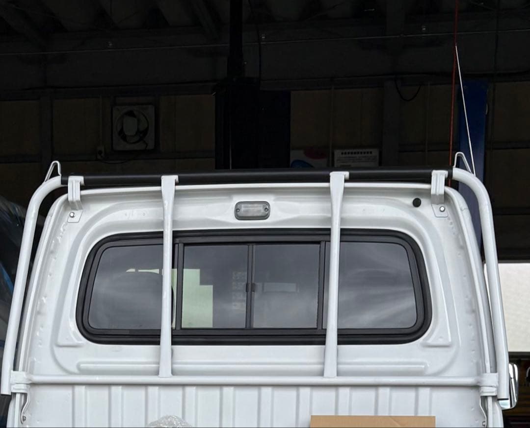 サンバーTT2 開閉式後部窓