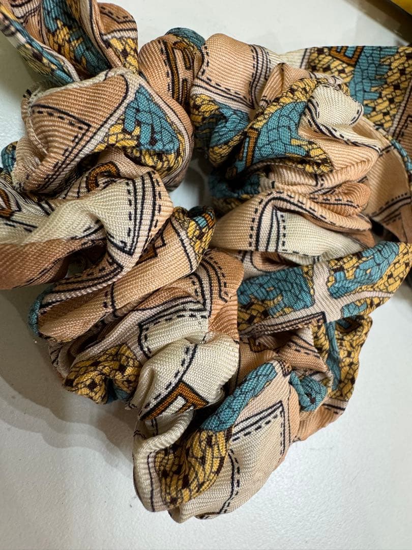 FENDI フェンディ シュシュ 2個セット 購入証明書付き