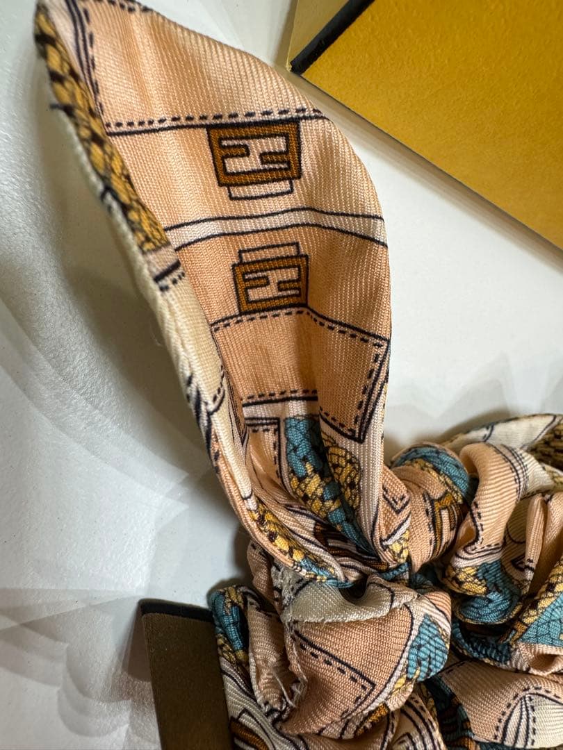 FENDI フェンディ シュシュ 2個セット 購入証明書付き