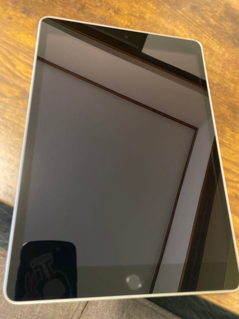 【美品】iPad (第9世代) 64GB バッテリー100% 充電回数14回