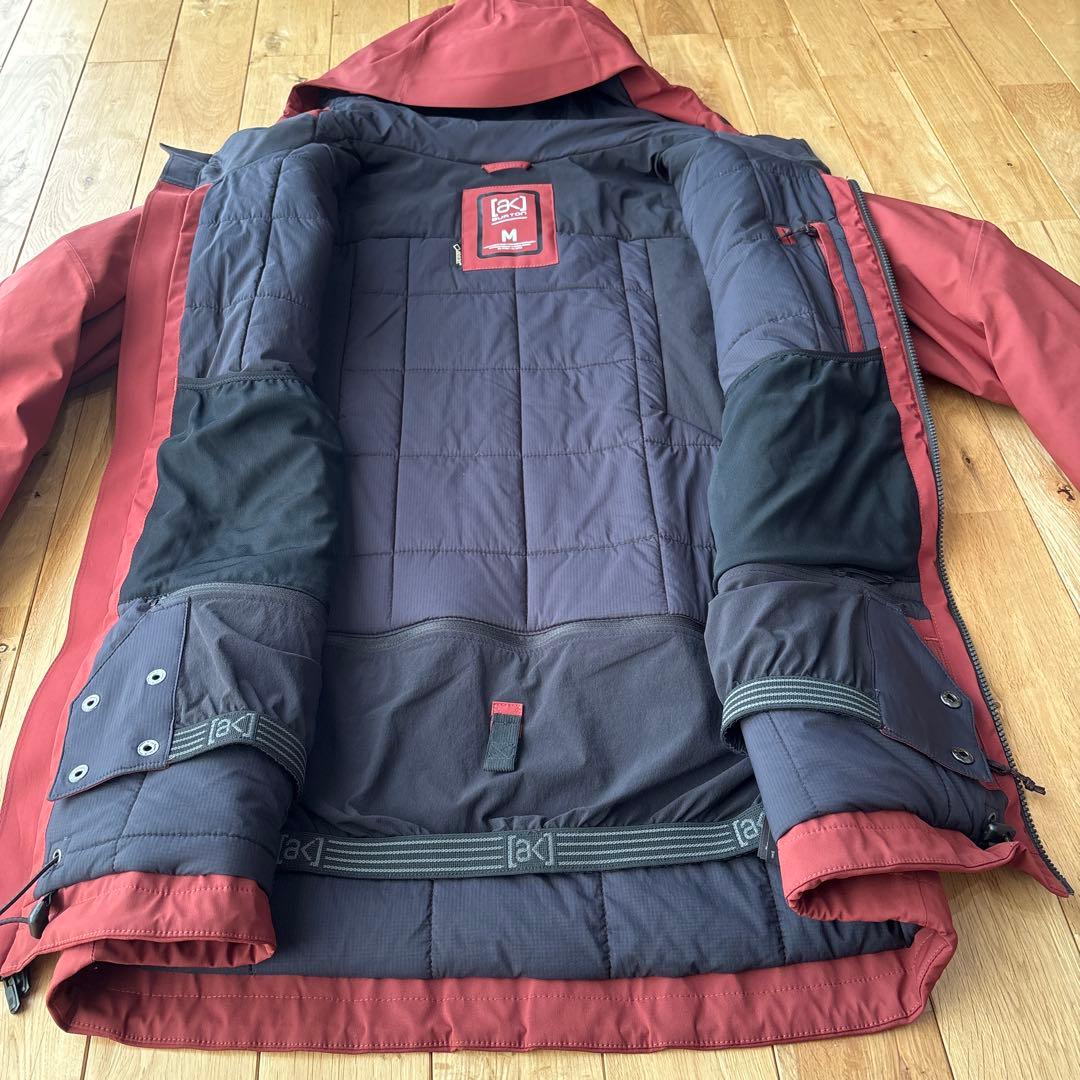 スノーボードウェアセットBURTON ak 着用一度のみです