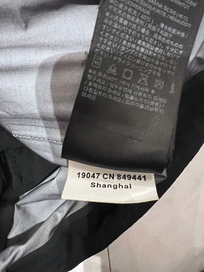 Burton [ak] Mサイズ スノーボードジャケット