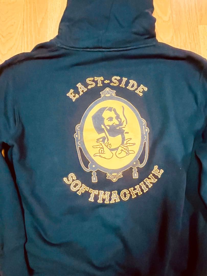 新品未使用SOFTMACHINE ソフトマシーン スウェットパーカー
