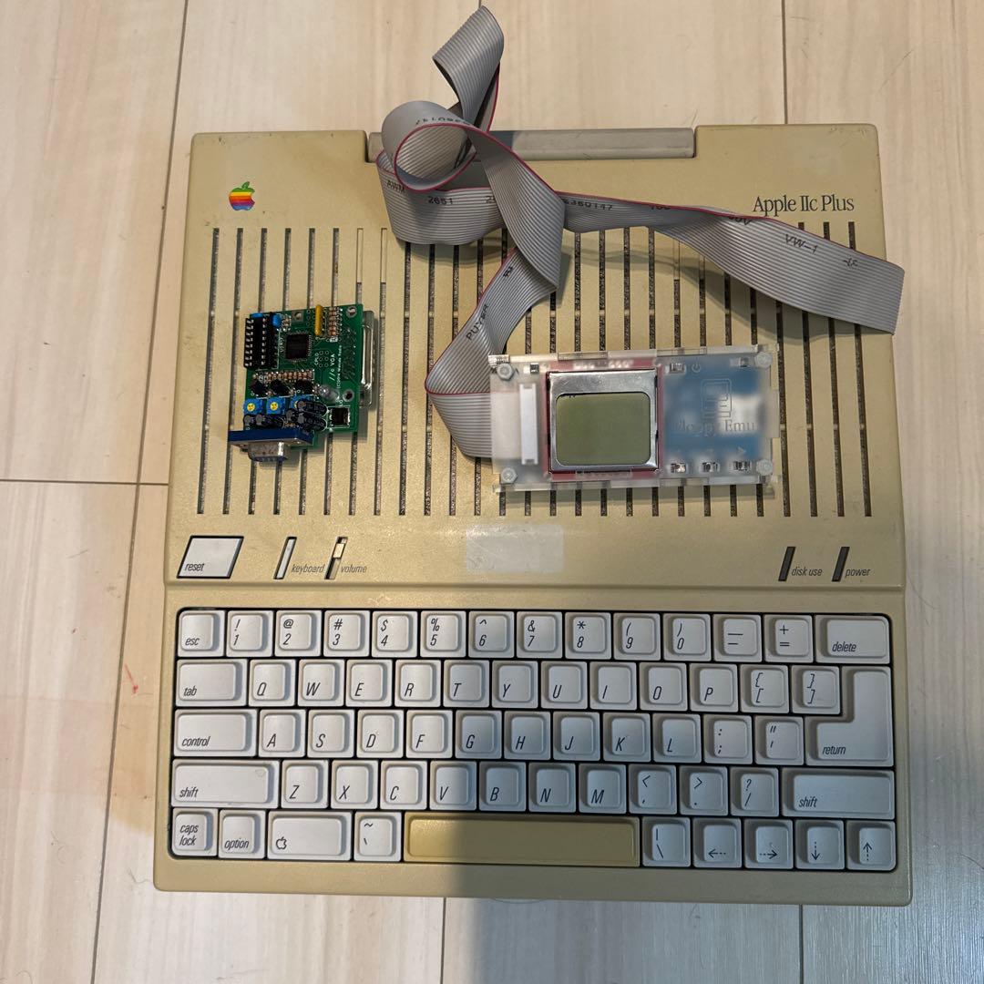 Apple IIc 本体＋フロッピーエミュレータ＋純正バッグ 動作未確認