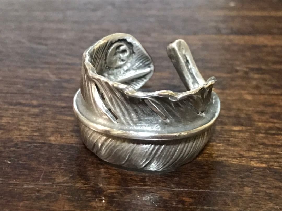 ゴローズ　シルバー　特大フェザーリング右巻き　17号　調整可能