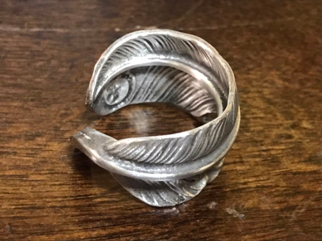 ゴローズ　シルバー　特大フェザーリング右巻き　17号　調整可能