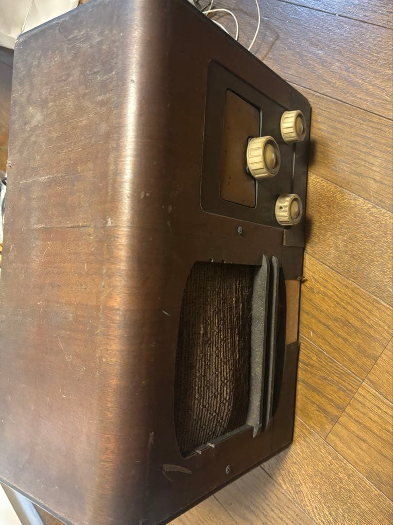 [ジャンク品]レトロ木製ラジオ 3ノブ付き