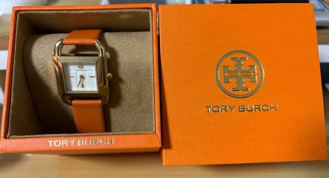 TORY BURCH オレンジ レザーストラップ 時計