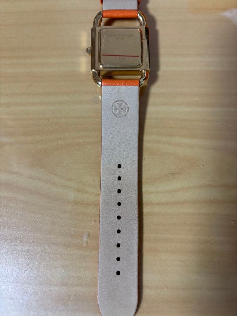 TORY BURCH オレンジ レザーストラップ 時計