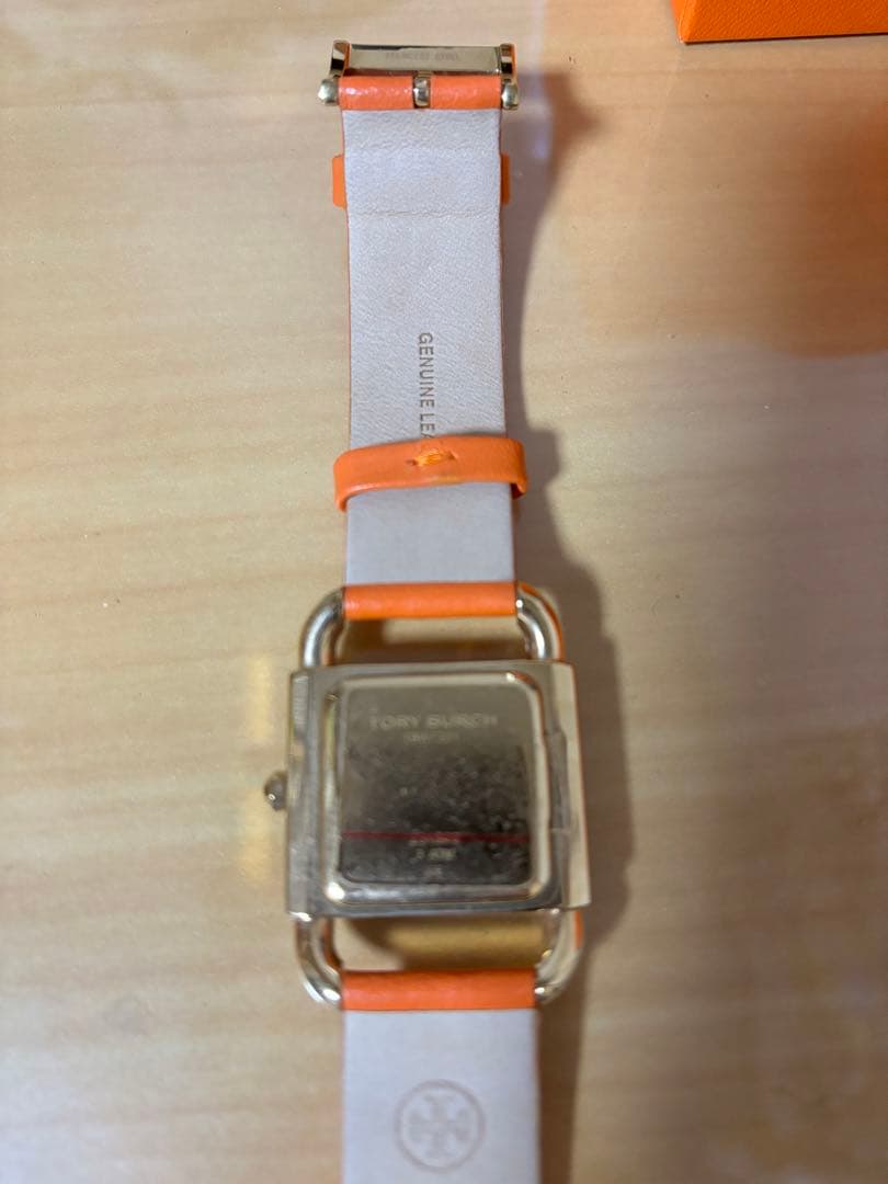 TORY BURCH オレンジ レザーストラップ 時計