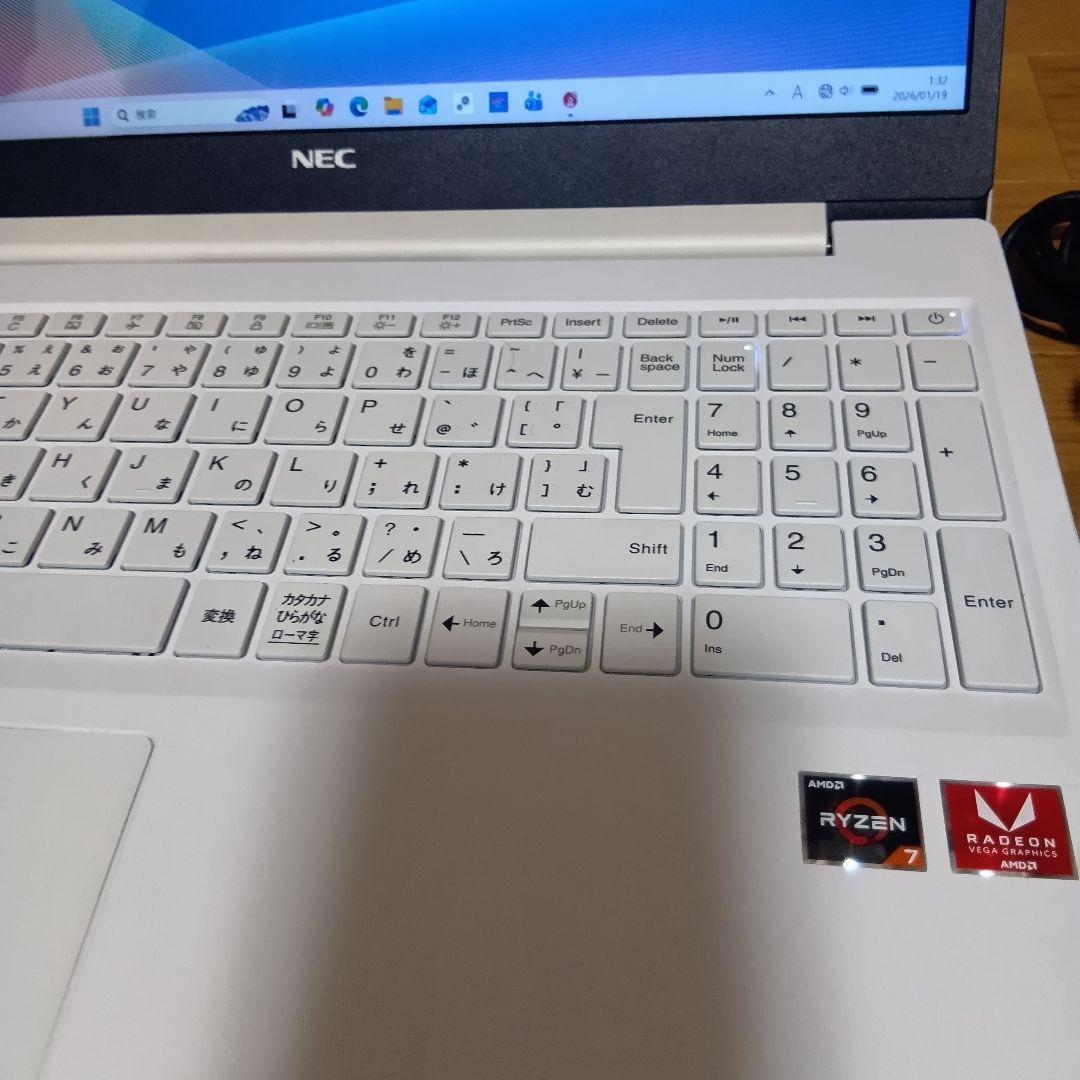 NEC ノートパソコン　LAVIE NS600/R メモリ20GB