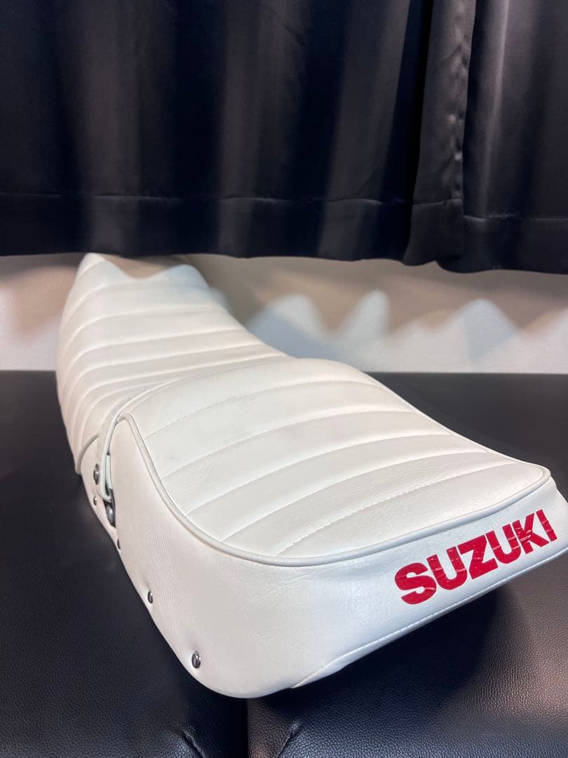 GSX250E GSX400E ゴキ タックロール ホワイト