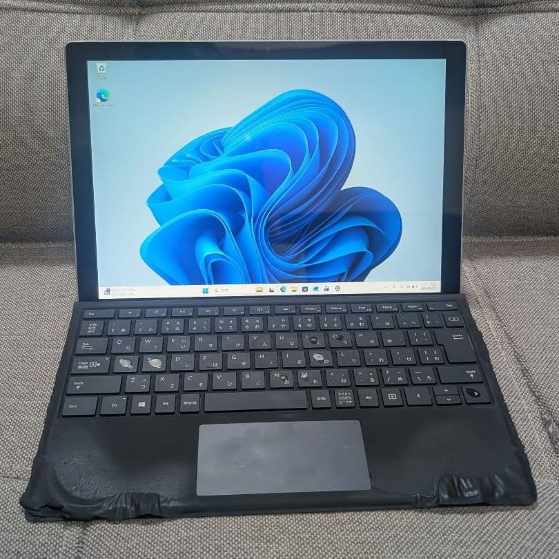 【訳あり】Surface Pro 7 i5 8GB 128GB タイプカバー付c