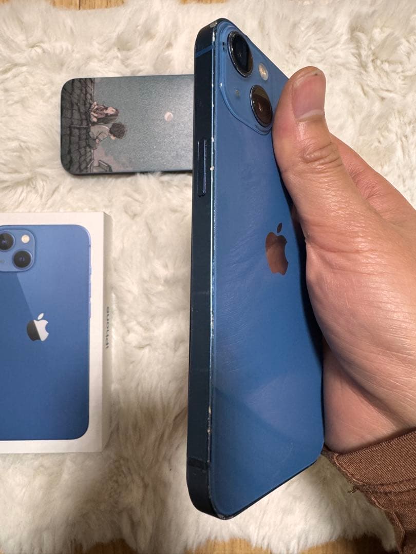 iPhone 13 Simフリー