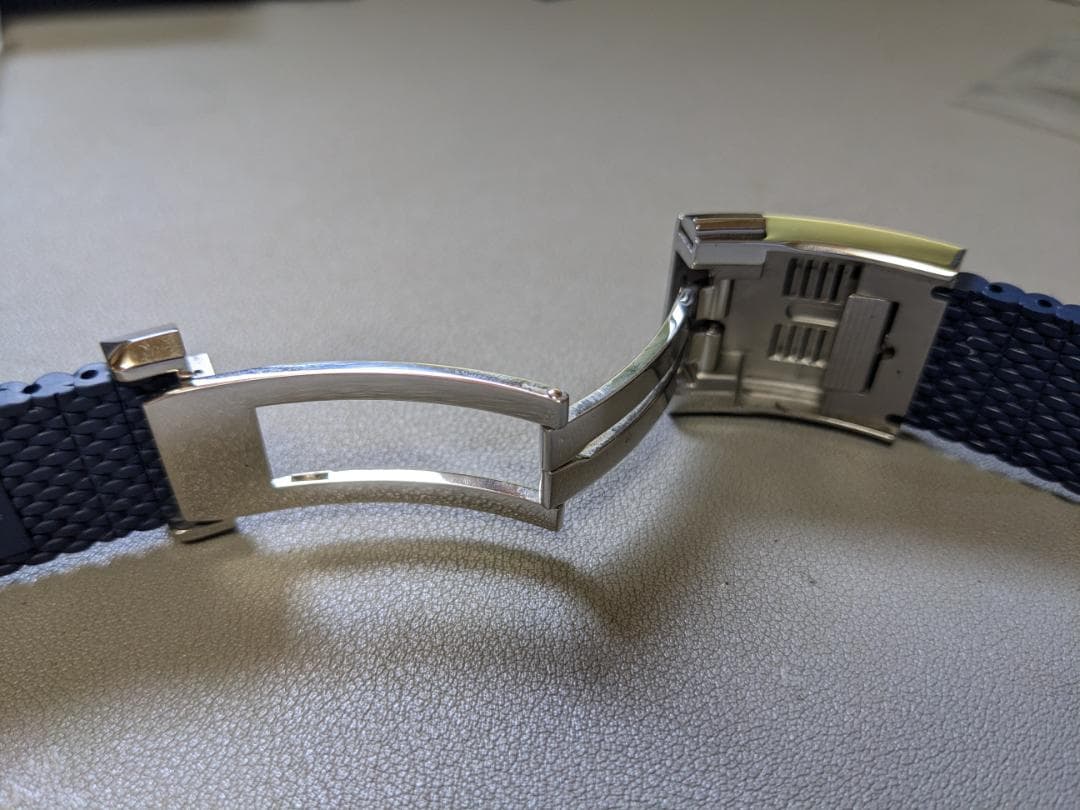 BREITLING スーパーオーシャン 22mm ネイビーラバーベルト　バックル