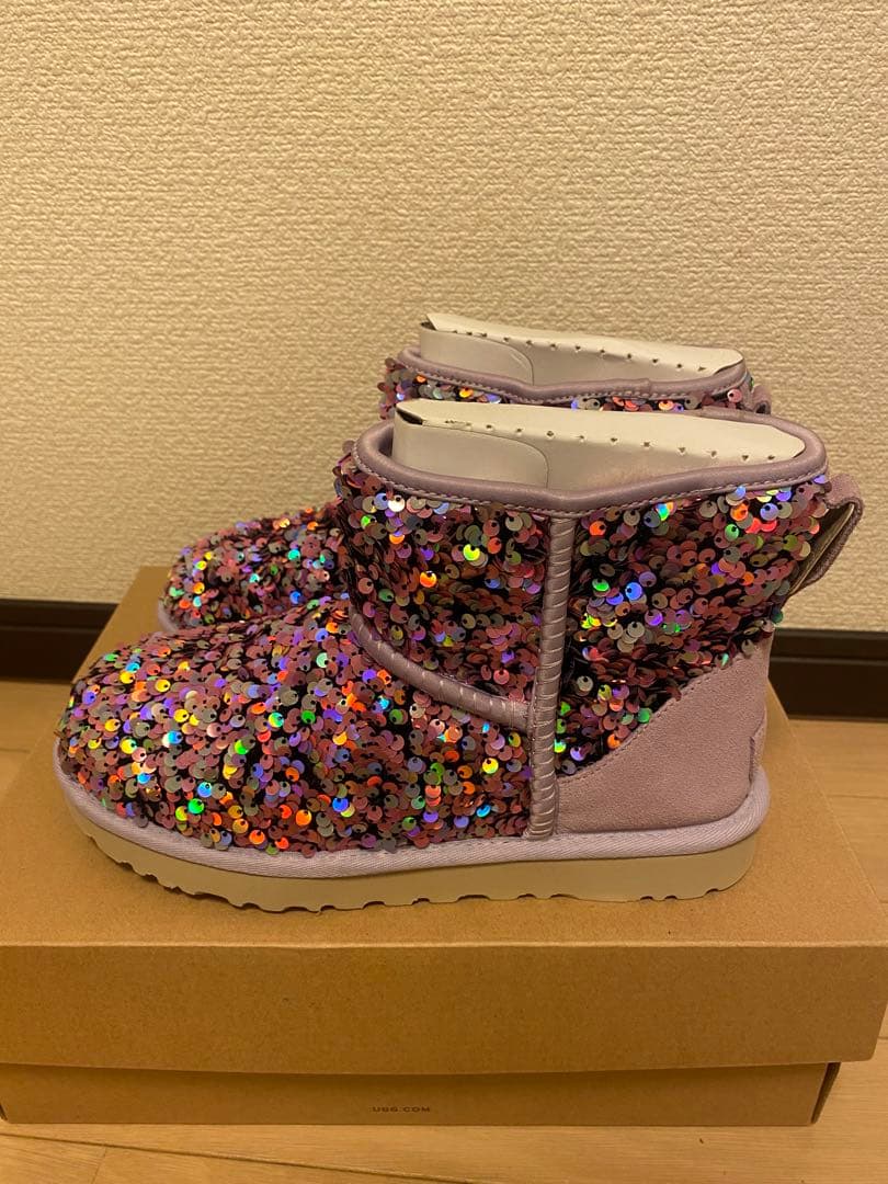 【あ】ugg CLASSIC MINI STELLAR SEQUIN