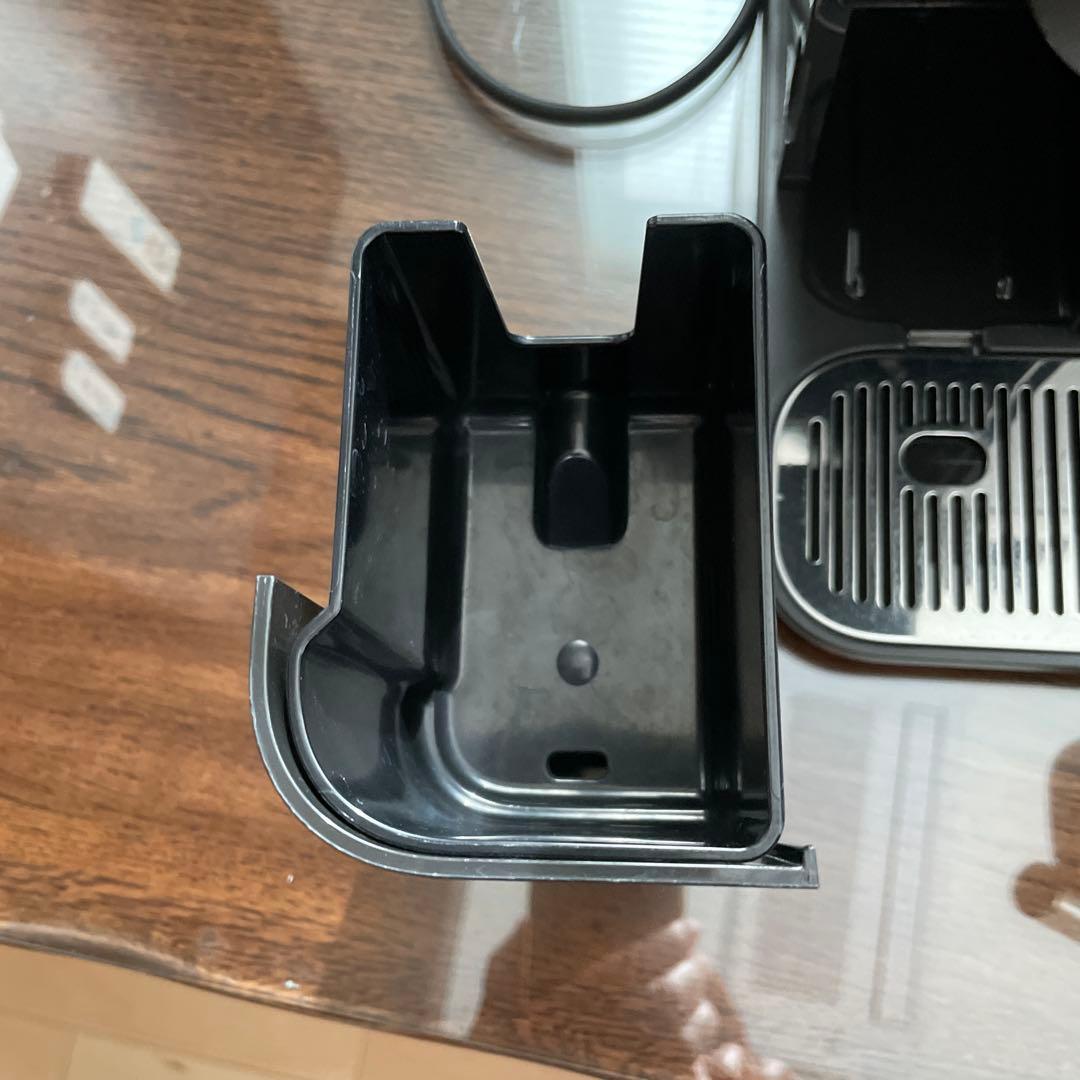 美品　Nespresso ラティシマ.ワンプラス F121-BK-W カプセル付